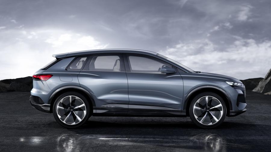  Audi Q4 e-tron Concept 2019 года  (фото 3 из 28)